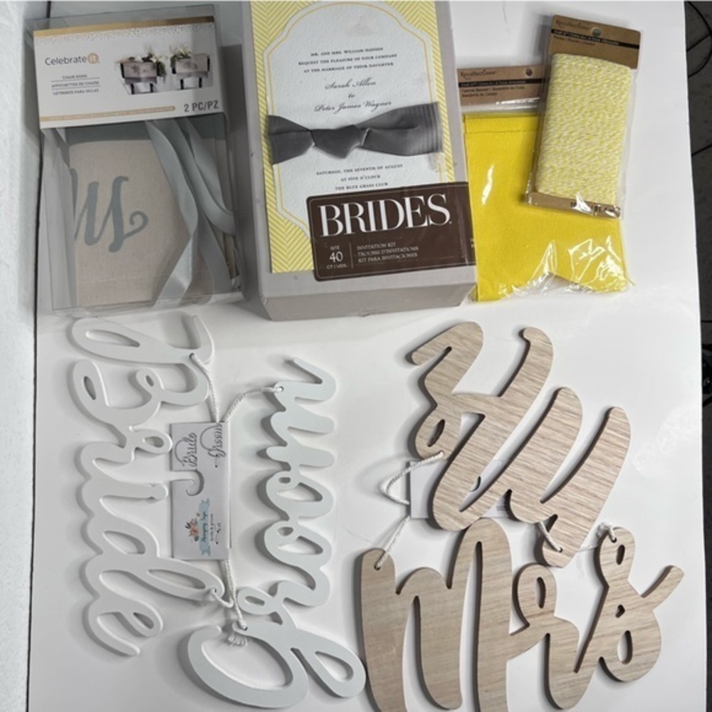 Wedding Bride & Groom Yellow & White Invitation Decoration Set New 6 Items